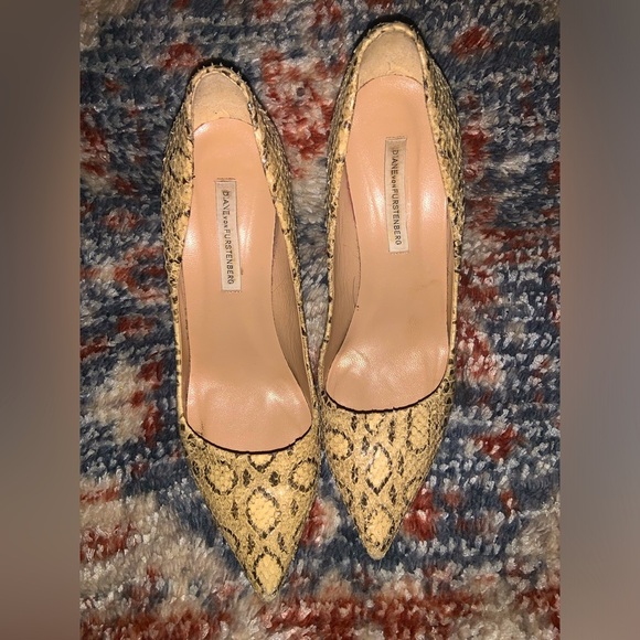 Dvf reptile skin boho stiletto heels y2k designer luxury $300 classic - Picture 1 of 6
